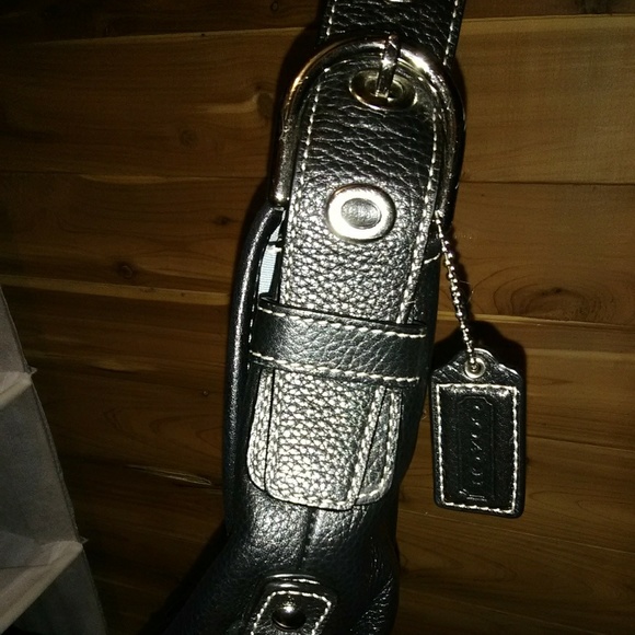 Handbag - Picture 3 of 6